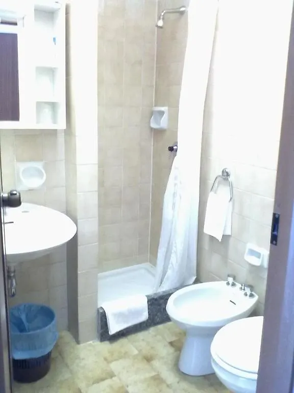 Hotel Glavjc Torno 3*,